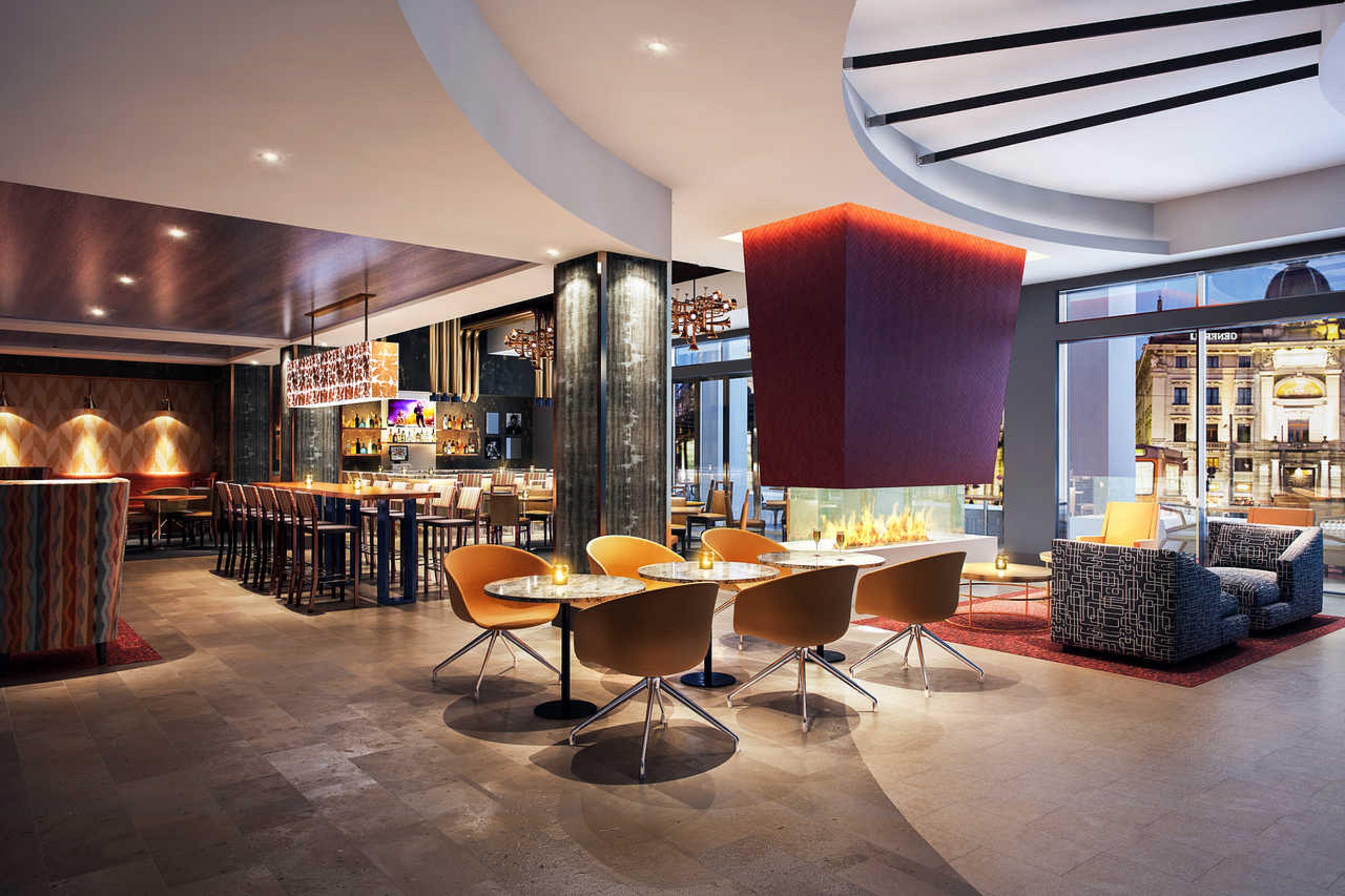 Cambria Downtown Center Hotel 4*