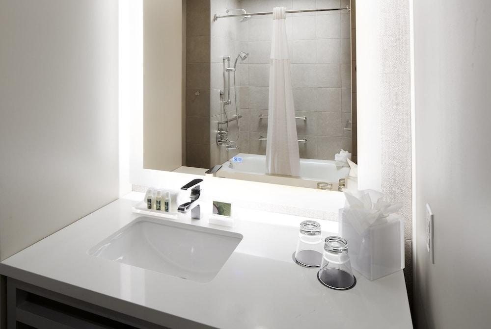 Cambria Downtown Center 4* Philadelphia