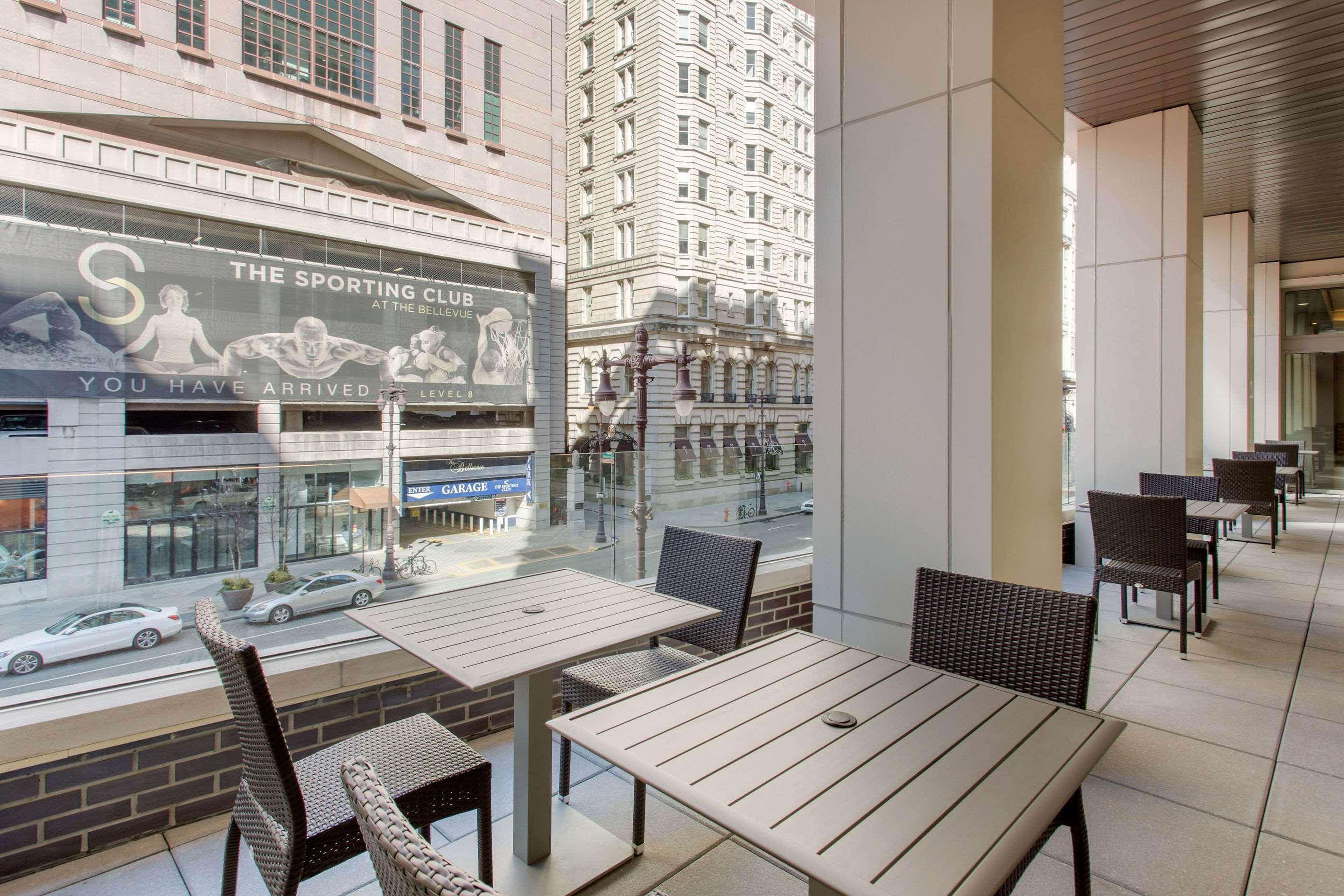 Cambria Downtown Center 4*