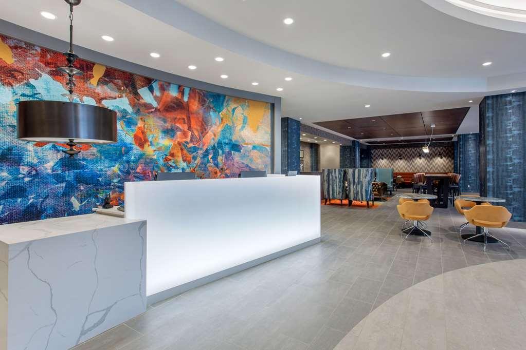 Cambria Downtown Center Hotel 4*