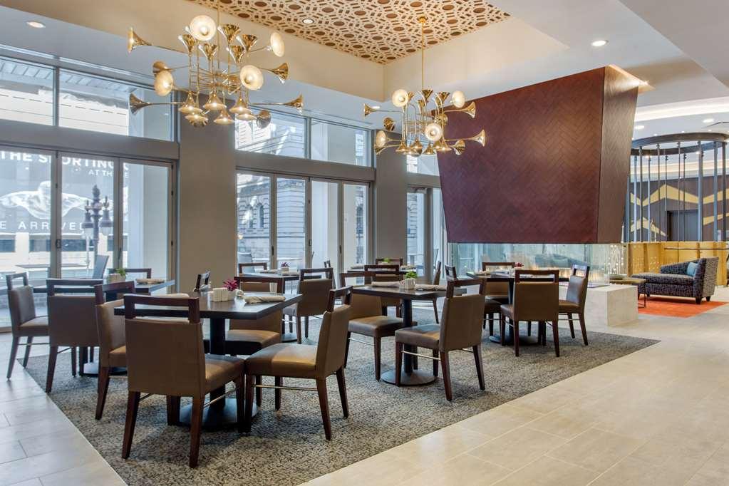 Hotel Cambria Downtown Center 4*