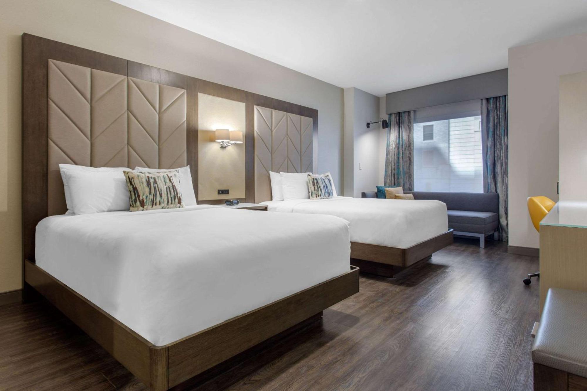 Hotel Cambria Downtown-center