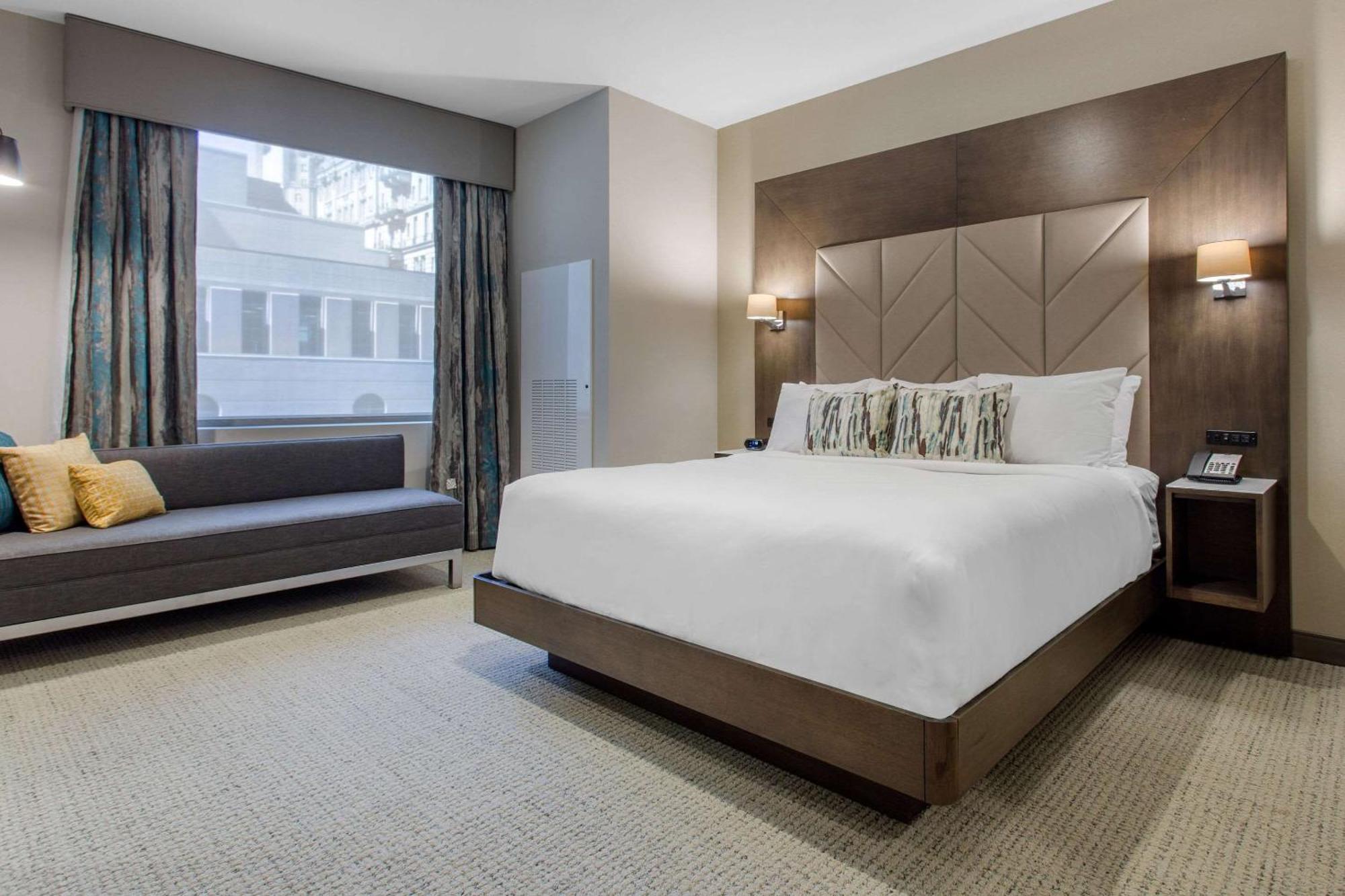 Hotel Cambria Downtown-center 4*